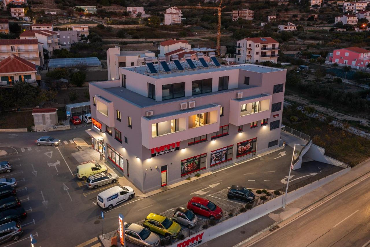 Mintos Luxury Resort Подстрана Экстерьер фото