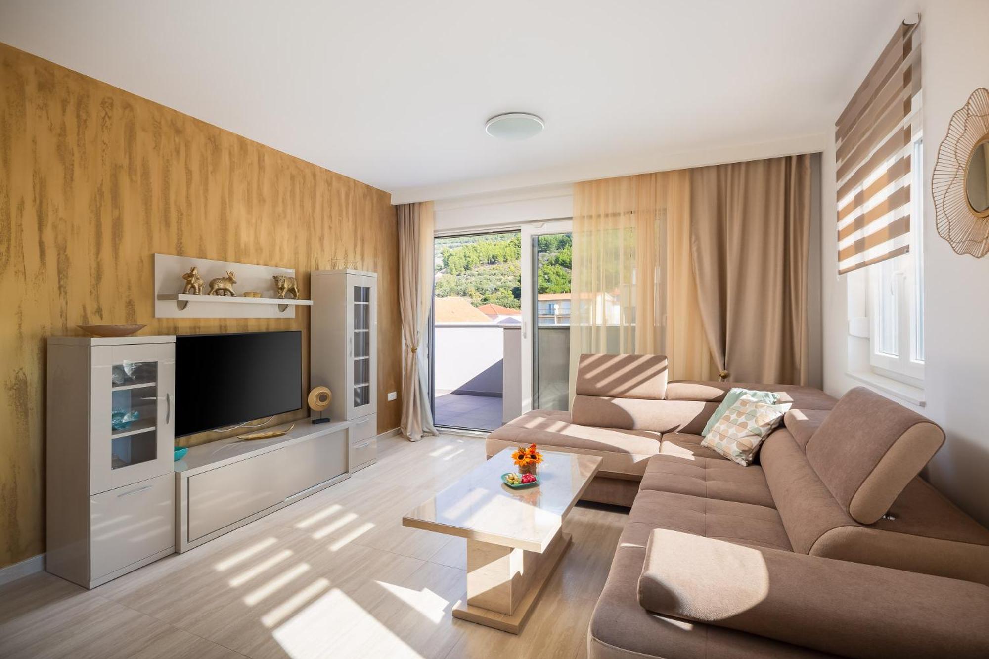 Mintos Luxury Resort Подстрана Номер фото
